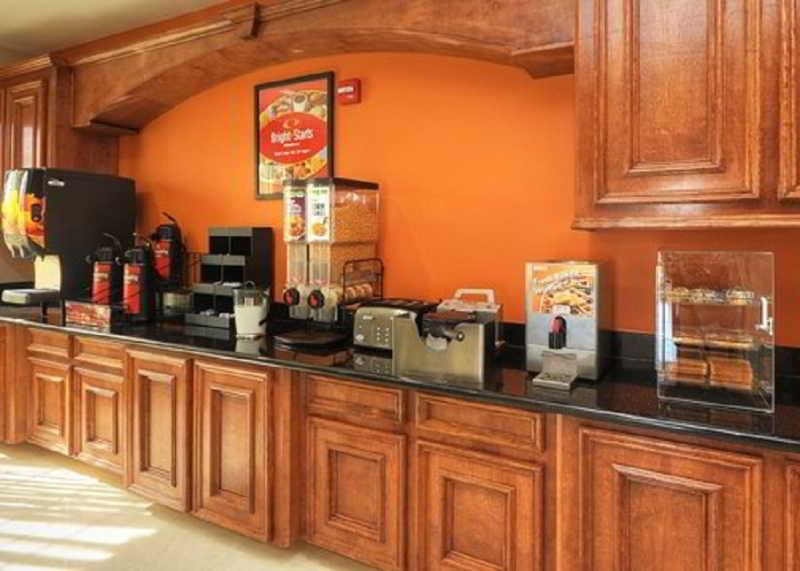 Quality Inn & Suites Bridge City Orange Ресторан фото