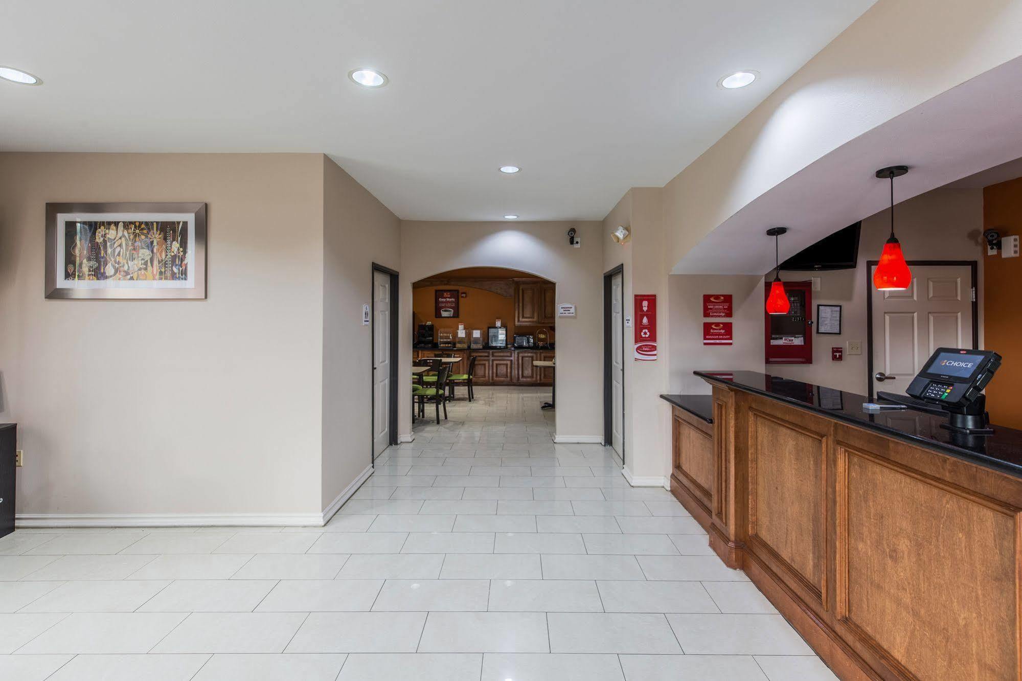 Quality Inn & Suites Bridge City Orange Экстерьер фото